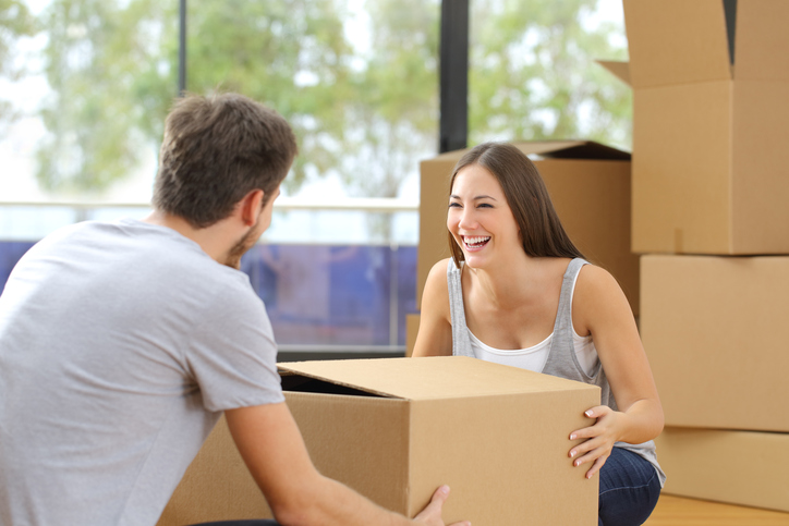 Packing a corrugated shipping box